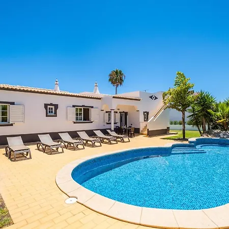 Villa Amendoeira - 3 Bedroom Albufeira